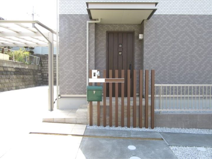 河内長野市　T様　玄関アプローチ・造作門柱工事