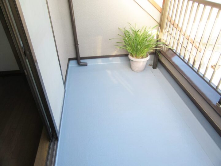   堺市　カークイックサービス様　テラス防水リフォーム工事