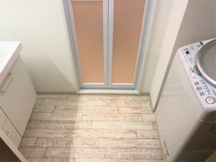   【内装リフォーム】洗面室のクッションフロア交換　松原市　I様邸