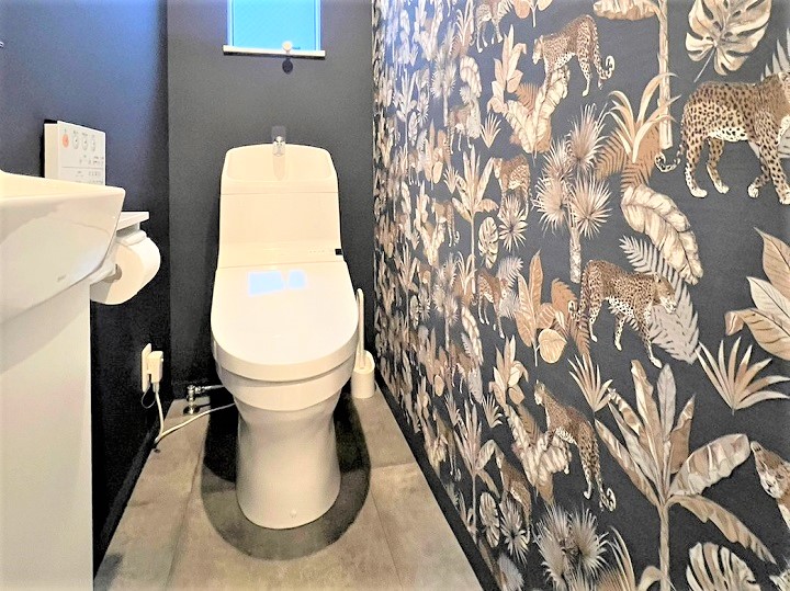 【戸建てリフォーム】トイレの壁紙・床材貼り替えリフォーム　阿倍野区　I様邸